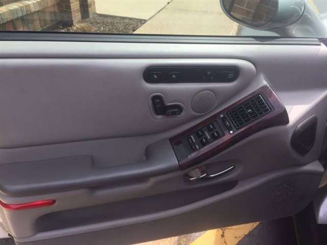 Oldsmobile Aurora 1999 photo 6